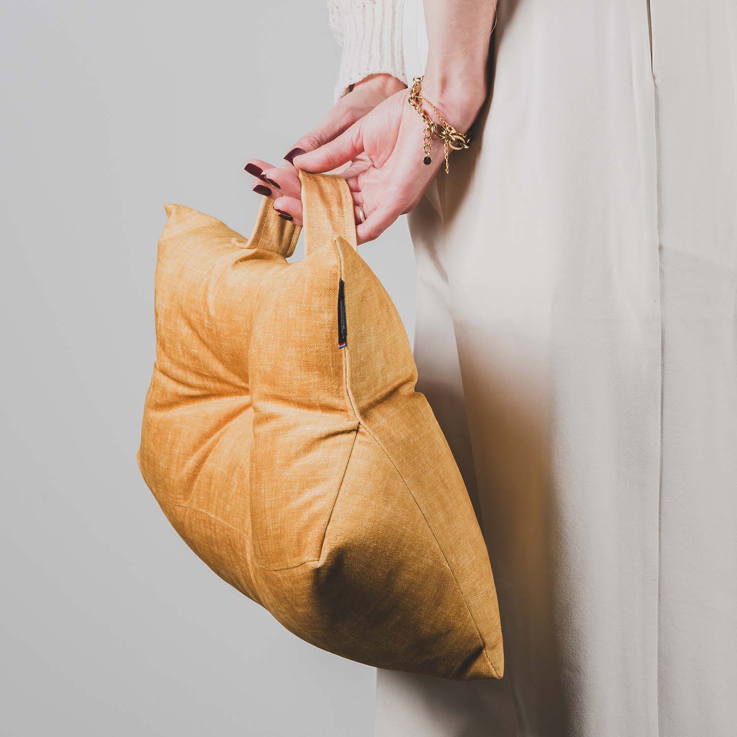 Coussin lombaire · LEANDRO Or