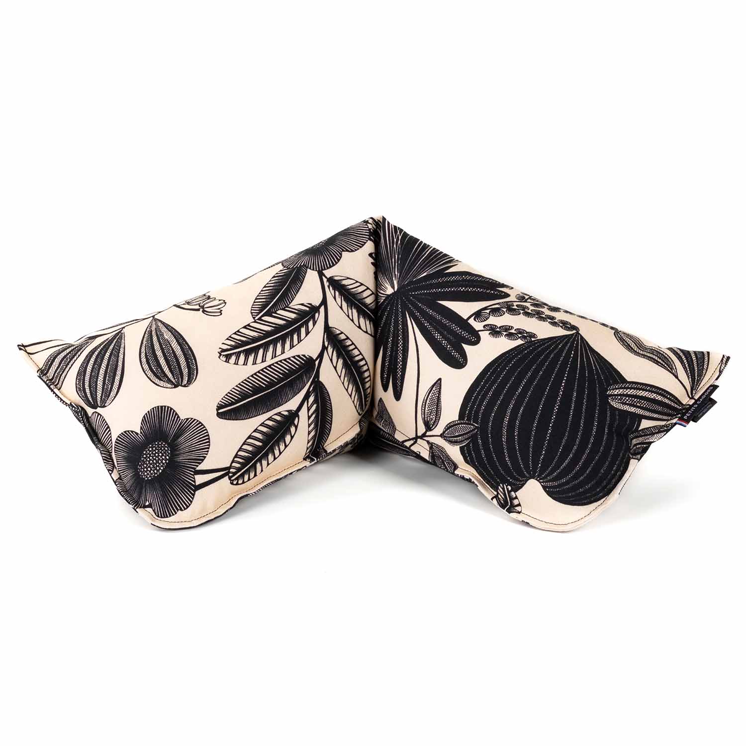 Headrest and decorative cushion · ƩPICUR Antalaha