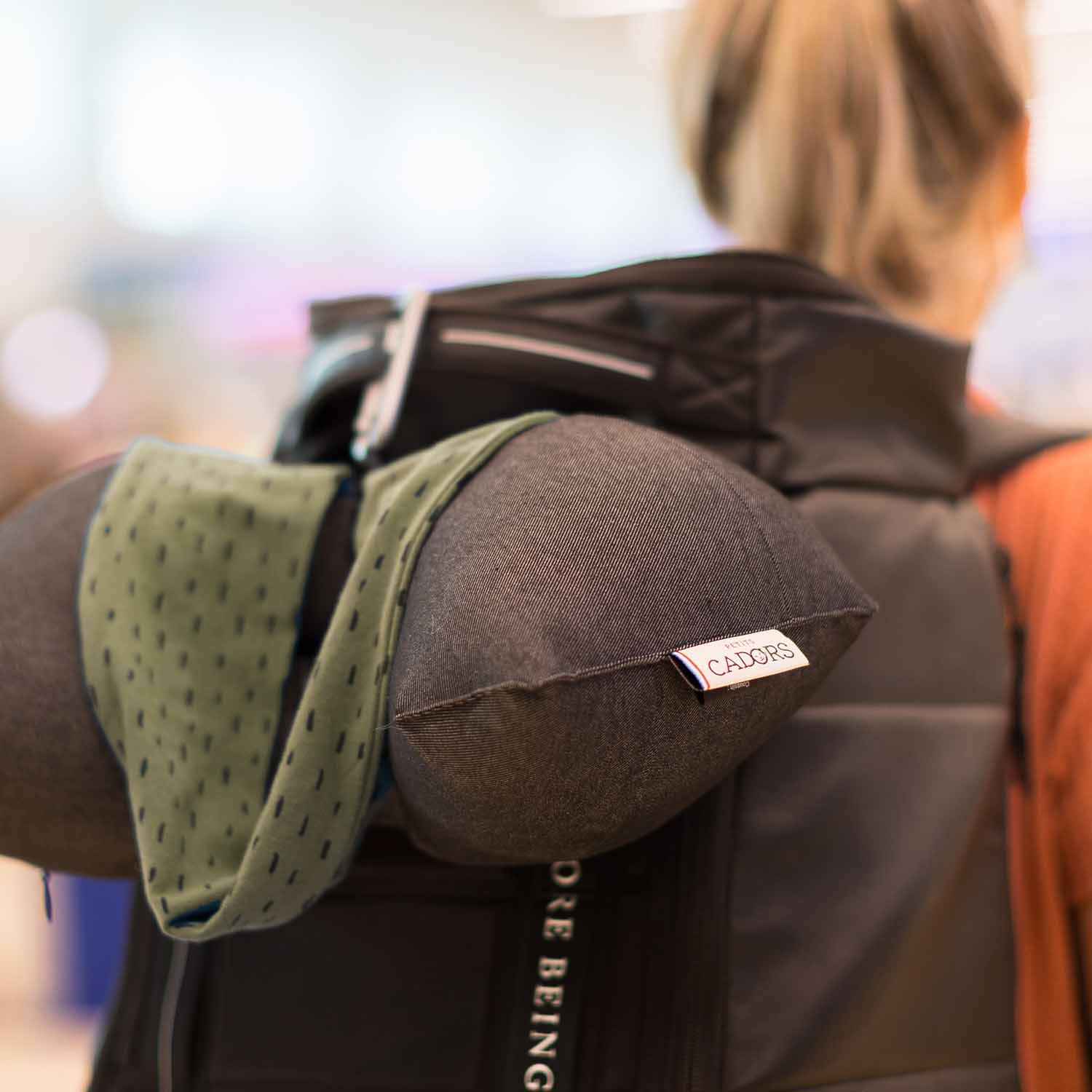 Travel cushion · ELLIPSE Shinjuku