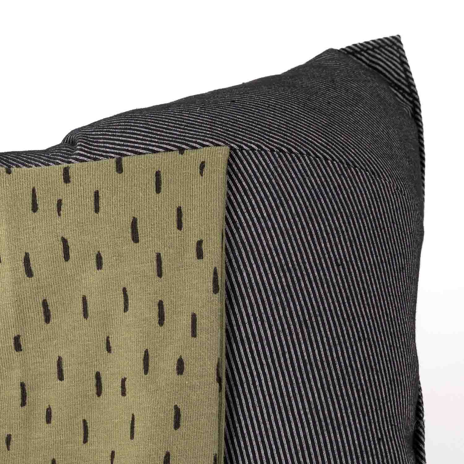 Travel cushion · ELLIPSE Shinjuku