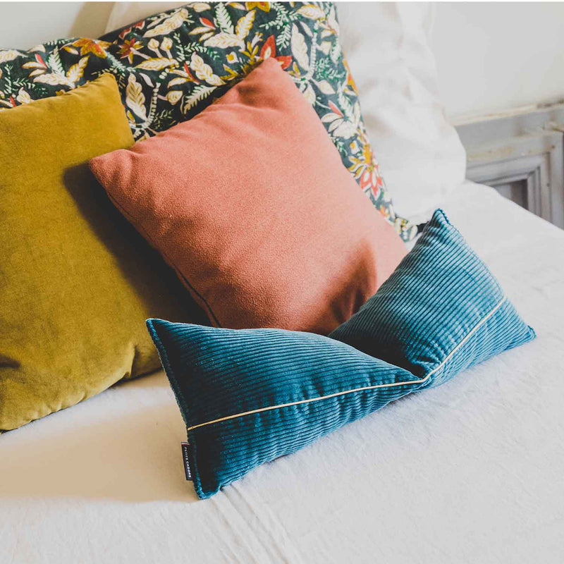 Coussin repose tête et de décoration · ƩPICUR Amphitrite