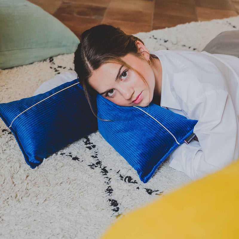 Coussin repose tête et de décoration · ƩPICUR Poséidon